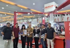 DEVELOP RAIH PENGHARGAAN “BEST BOOTH” DI JOGJA PRINT EXPO 2025